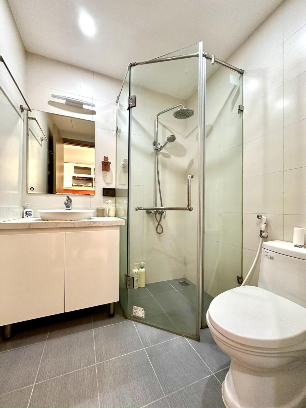 Căn hộ Deluxe In Vinhomes Bay With Swimming Pools, Gym And Outdoor Sports Hà Nội
