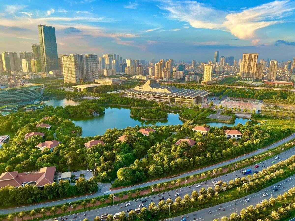 Deluxe In Vinhomes Bay With Swimming Pools, Gym And Outdoor Sports Căn hộ Hà Nội